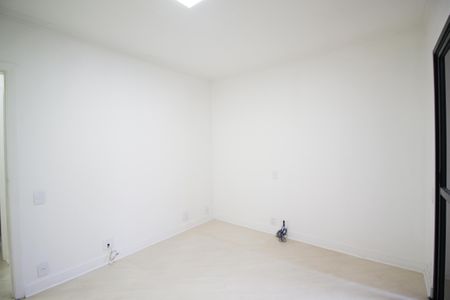 Apartamento à venda com 227m², 4 quartos e 4 vagas Apartamento à venda com 227m², 4 quartos e 4 vagasQuarto 2