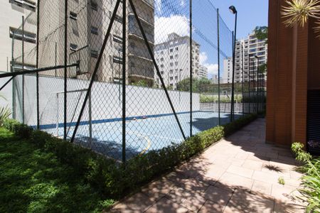 Apartamento à venda com 227m², 4 quartos e 4 vagas Apartamento à venda com 227m², 4 quartos e 4 vagasQuadra Esportiva
