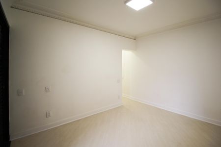 Apartamento à venda com 227m², 4 quartos e 4 vagas Apartamento à venda com 227m², 4 quartos e 4 vagasSuíte 1