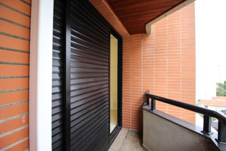 Apartamento à venda com 227m², 4 quartos e 4 vagas Apartamento à venda com 227m², 4 quartos e 4 vagasVaranda da Suíte 1