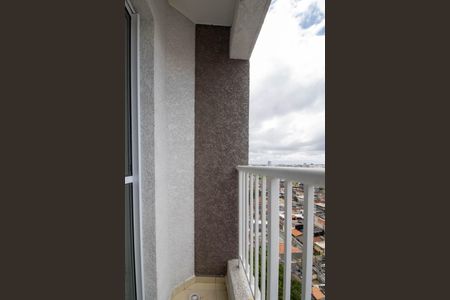 Varanda  de apartamento para alugar com 2 quartos, 39m² em Jardim Piracuama, São Paulo