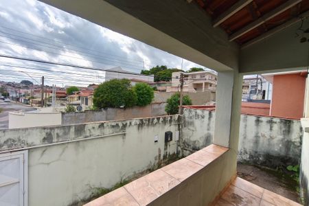 Casa à venda com 60m², 2 quartos e 4 vagasQuintal