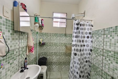 Banheiro de casa para alugar com 2 quartos, 60m² em Jardim Leonor, Campinas