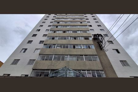 Apartamento para alugar com 66m², 2 quartos e 1 vaga Apartamento para alugar com 66m², 2 quartos e 1 vagaFachada