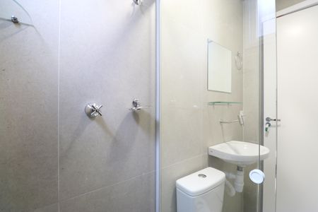 Banheiro de kitnet/studio para alugar com 1 quarto, 20m² em Barra Funda, São Paulo