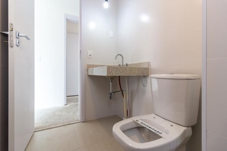 Apartamento à venda com 134m², 3 quartos e 2 vagas Apartamento à venda com 134m², 3 quartos e 2 vagasBanheiro da Suíte 1