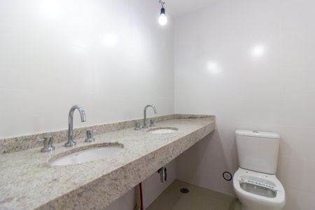Apartamento à venda com 134m², 3 quartos e 2 vagas Apartamento à venda com 134m², 3 quartos e 2 vagasBanheiro da Suíte 3