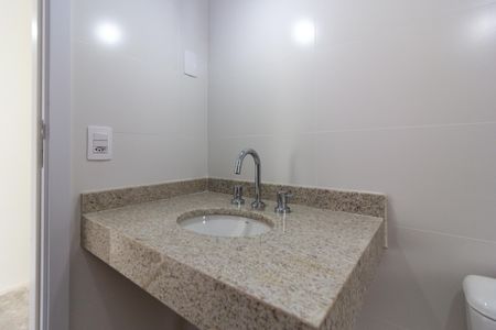 Apartamento à venda com 134m², 3 quartos e 2 vagas Apartamento à venda com 134m², 3 quartos e 2 vagasBanheiro da Suíte 2