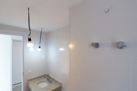 Apartamento à venda com 134m², 3 quartos e 2 vagas Apartamento à venda com 134m², 3 quartos e 2 vagasBanheiro da Suíte 1
