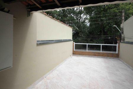 Casa à venda com 92m², 2 quartos e 1 vaga