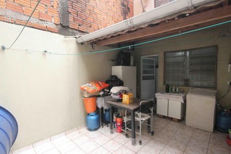 Casa à venda com 92m², 2 quartos e 1 vaga