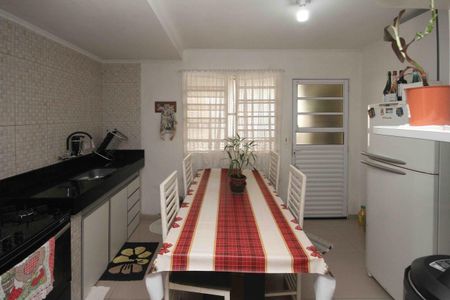 Casa à venda com 92m², 2 quartos e 1 vaga