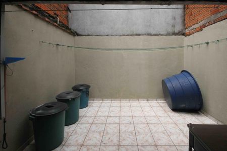 Casa à venda com 92m², 2 quartos e 1 vaga