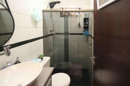 Casa à venda com 92m², 2 quartos e 1 vaga