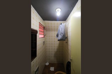 Banheiro de casa para alugar com 1 quarto, 70m² em Vila Antonieta, São Paulo