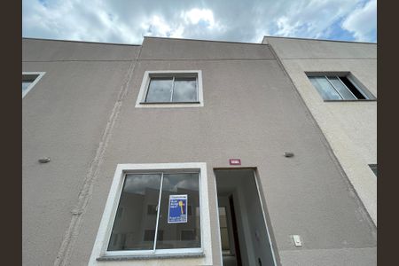 Casa de condomínio para alugar com 58m², 2 quartos e 1 vagaFachada