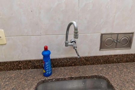 Casa à venda com 84m², 3 quartos e sem vaga Casa à venda com 84m², 3 quartos e sem vagaCozinha - Torneira