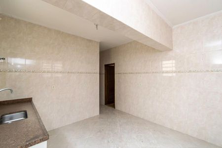 Casa à venda com 84m², 3 quartos e sem vaga Casa à venda com 84m², 3 quartos e sem vagaCozinha