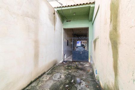 Casa à venda com 84m², 3 quartos e sem vaga Casa à venda com 84m², 3 quartos e sem vagaFachada