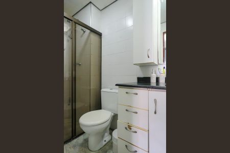 Apartamento à venda com 75m², 2 quartos e 1 vagaBanheiro da suíte