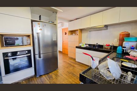 Apartamento à venda com 142m², 3 quartos e 2 vagas