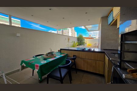 Apartamento à venda com 142m², 3 quartos e 2 vagas