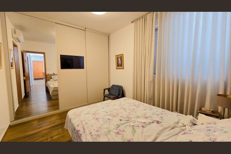 Apartamento à venda com 142m², 3 quartos e 2 vagas