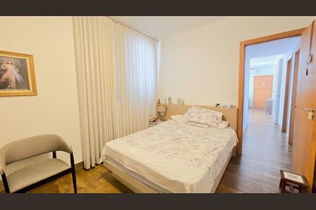 Apartamento à venda com 142m², 3 quartos e 2 vagas