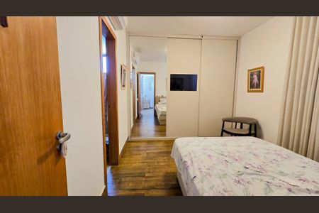 Apartamento à venda com 142m², 3 quartos e 2 vagas