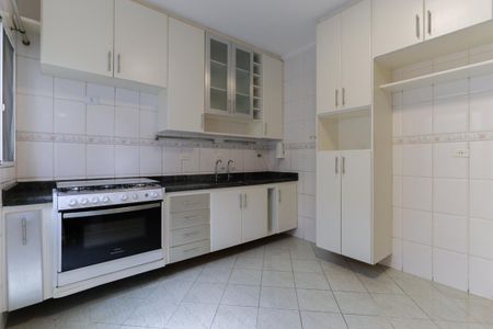 Casa de condomínio à venda com 161m², 3 quartos e 3 vagas Casa de condomínio à venda com 161m², 3 quartos e 3 vagasCozinha