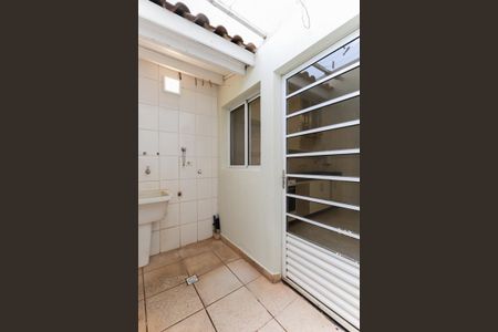 Casa de condomínio à venda com 161m², 3 quartos e 3 vagas Casa de condomínio à venda com 161m², 3 quartos e 3 vagasÁrea de serviço