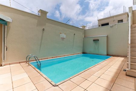 Casa de condomínio à venda com 161m², 3 quartos e 3 vagas Casa de condomínio à venda com 161m², 3 quartos e 3 vagasÁrea comum - Piscina