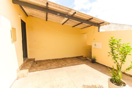 Casa para alugar com 55m², 1 quarto e sem vaga Casa para alugar com 55m², 1 quarto e sem vagaQuintal