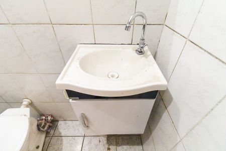 Casa para alugar com 55m², 1 quarto e sem vaga Casa para alugar com 55m², 1 quarto e sem vagaBanheiro