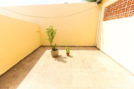 Casa para alugar com 55m², 1 quarto e sem vaga Casa para alugar com 55m², 1 quarto e sem vagaQuintal