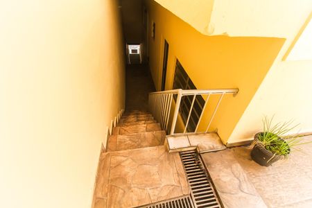 Casa para alugar com 55m², 1 quarto e sem vaga Casa para alugar com 55m², 1 quarto e sem vagaEntrada