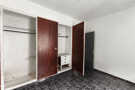 Casa à venda com 200m², 5 quartos e 2 vagasQuarto Suíte