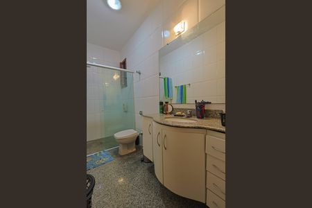 Casa à venda com 310m², 4 quartos e 4 vagas