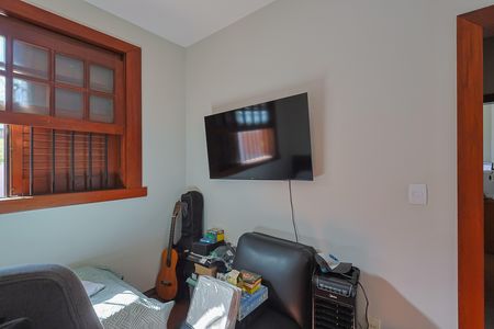 Casa à venda com 310m², 4 quartos e 4 vagas