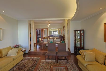 Casa à venda com 4 quartos, 310m² em Dona Clara, Belo Horizonte