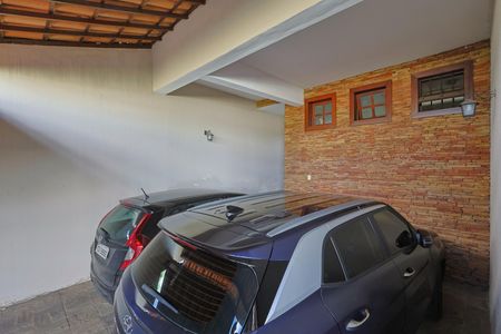 Casa à venda com 4 quartos, 310m² em Dona Clara, Belo Horizonte