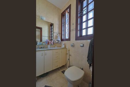 Casa à venda com 310m², 4 quartos e 4 vagas