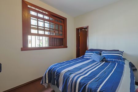 Casa à venda com 310m², 4 quartos e 4 vagas