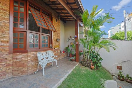 Casa à venda com 4 quartos, 310m² em Dona Clara, Belo Horizonte