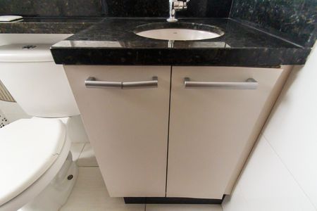 Apartamento para alugar com 47m², 2 quartos e 1 vaga Apartamento para alugar com 47m², 2 quartos e 1 vagaBanheiro