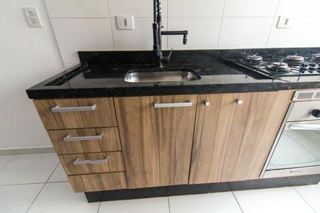 Apartamento para alugar com 47m², 2 quartos e 1 vaga Apartamento para alugar com 47m², 2 quartos e 1 vagaCozinha e Área de Serviço