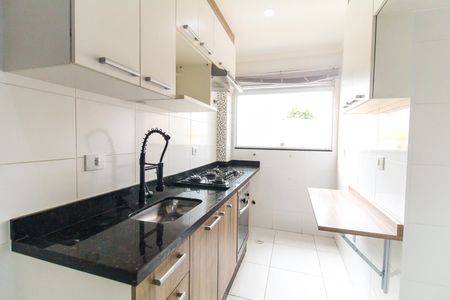 Apartamento para alugar com 47m², 2 quartos e 1 vaga Apartamento para alugar com 47m², 2 quartos e 1 vagaCozinha e Área de Serviço