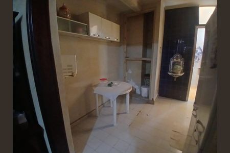 Casa de condomínio à venda com 103m², 3 quartos e 2 vagas Casa de condomínio à venda com 103m², 3 quartos e 2 vagasCozinha