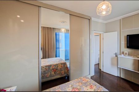 Apartamento para alugar com 100m², 3 quartos e 1 vagaQuarto