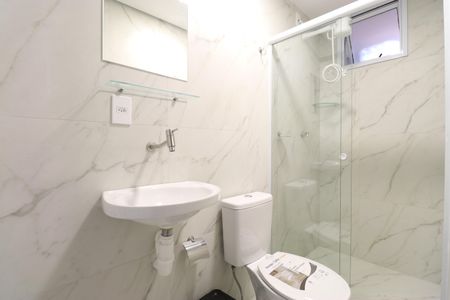 Banheiro de kitnet/studio para alugar com 1 quarto, 16m² em Barra Funda, São Paulo